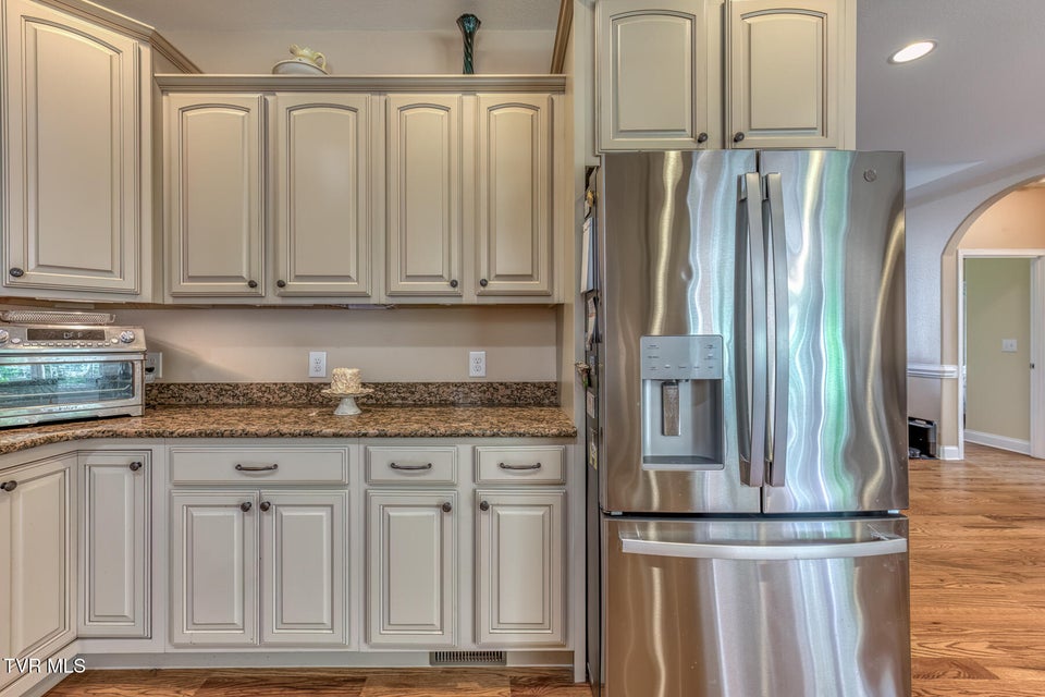 Photo #16: 37 Vesta Sue Court