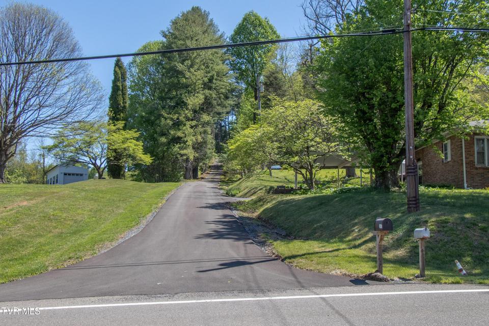 Photo #3: 2477 Weaver Pike