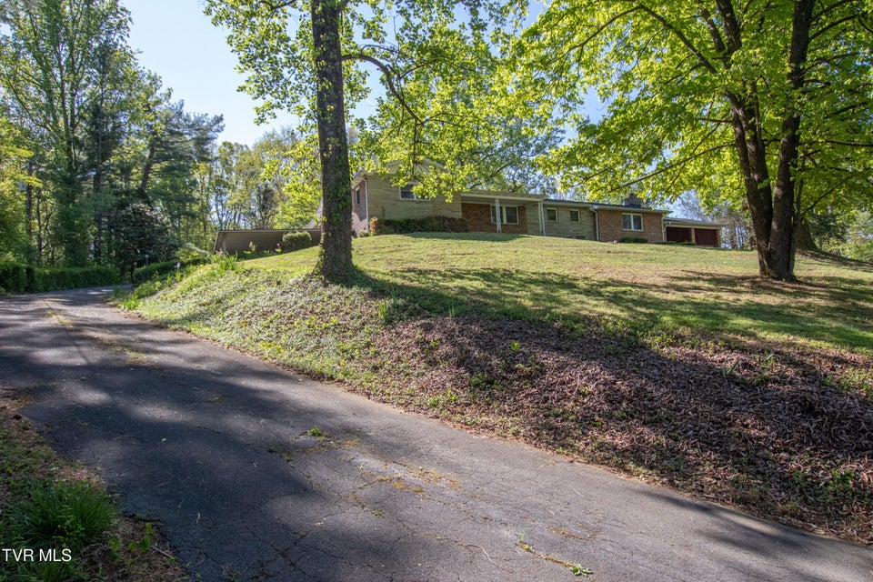 Photo #5: 2477 Weaver Pike