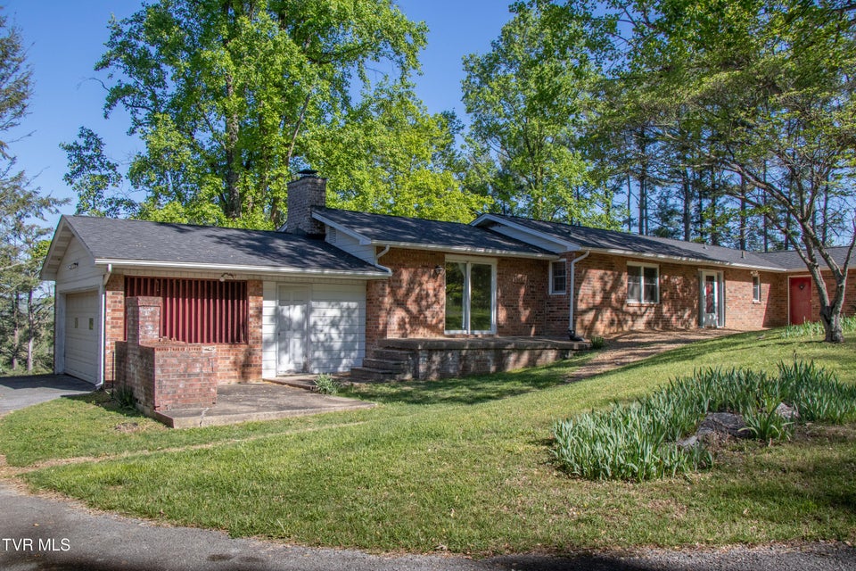 Photo #12: 2477 Weaver Pike