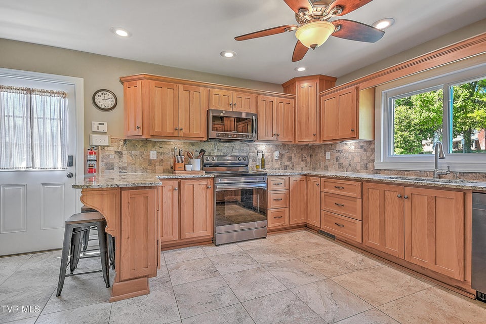 Photo #14: 1461 Holston Drive