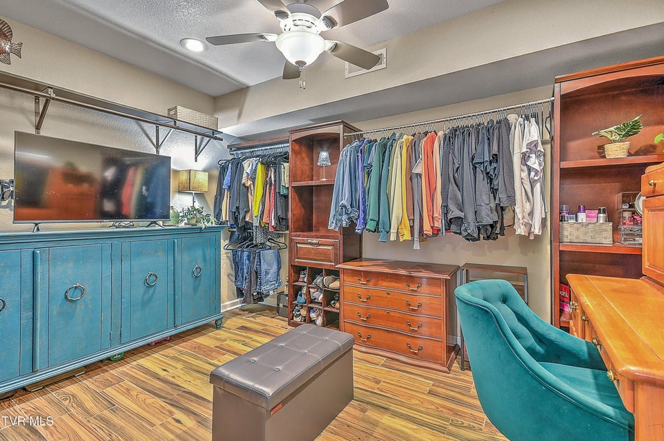 Photo #36: 1461 Holston Drive