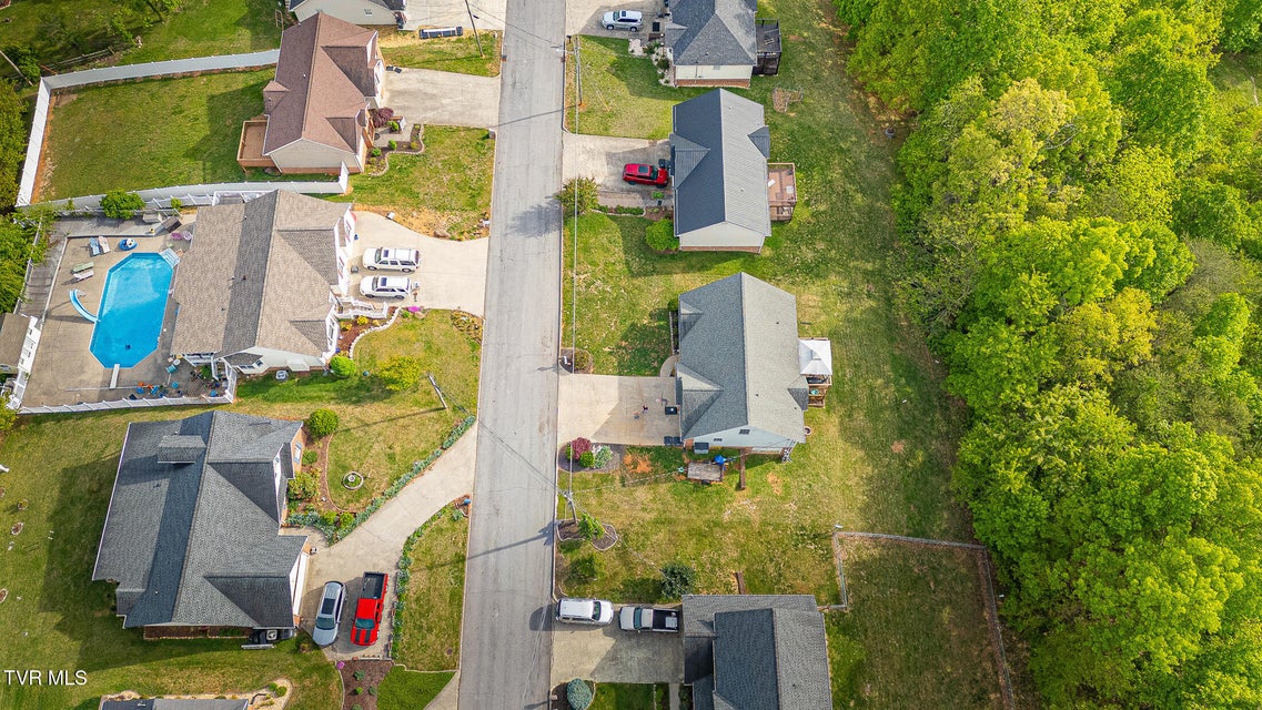 Photo #32: 2333 Louita Avenue