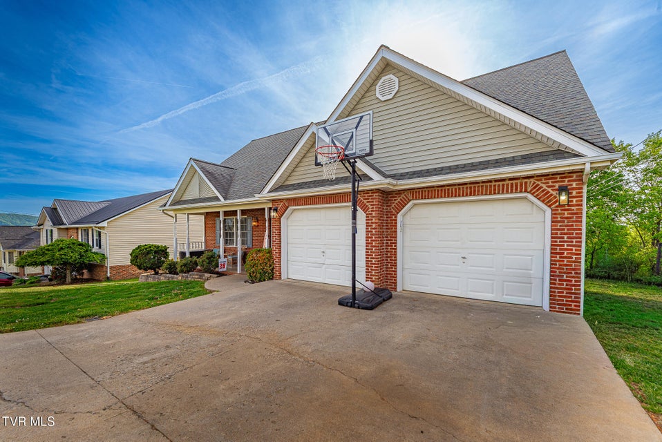 Photo #2: 2333 Louita Avenue