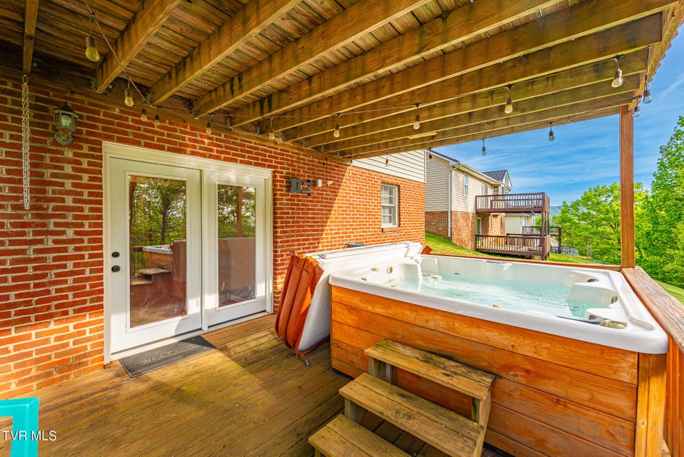 Photo #31: 2333 Louita Avenue