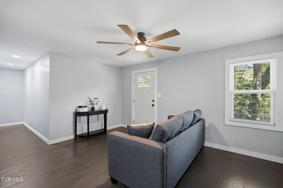 Photo #10: 1658 Echo Court