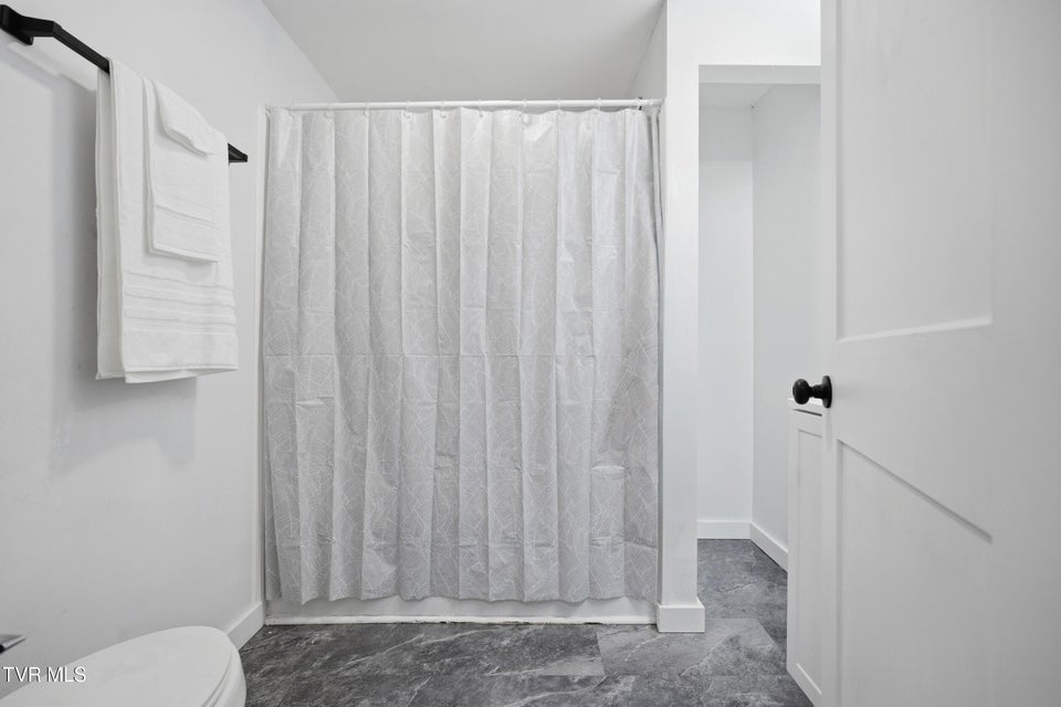 Photo #15: 1658 Echo Court