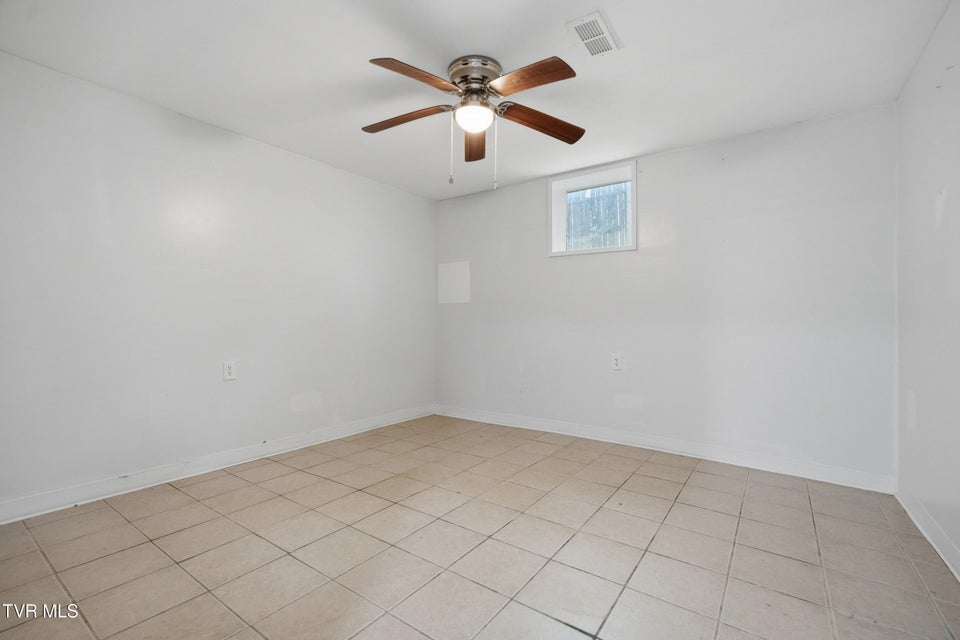 Photo #20: 1658 Echo Court