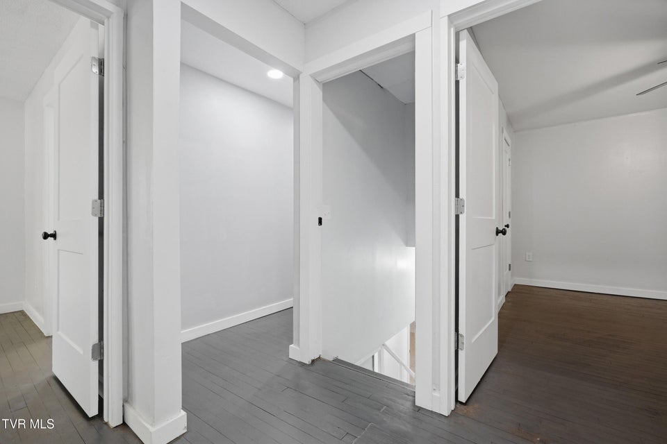 Photo #23: 1658 Echo Court