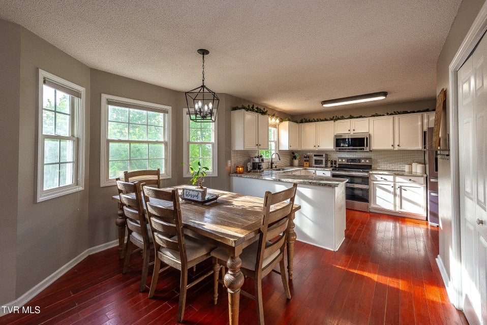 Photo #7: 2333 Louita Avenue