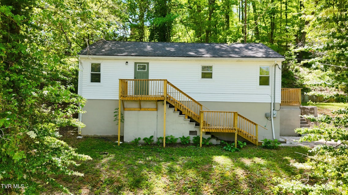 Photo #3: 1658 Echo Court