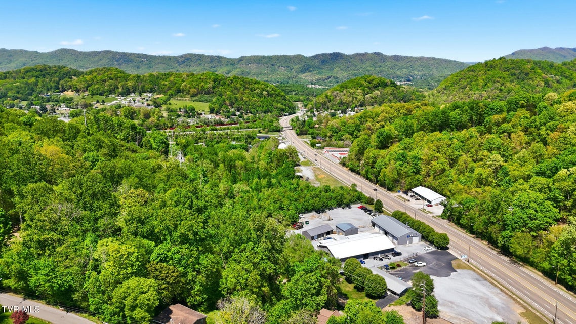 Photo #40: 1658 Echo Court