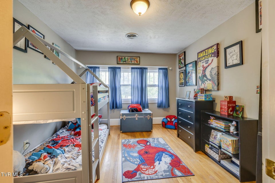 Photo #24: 812 Maple Street