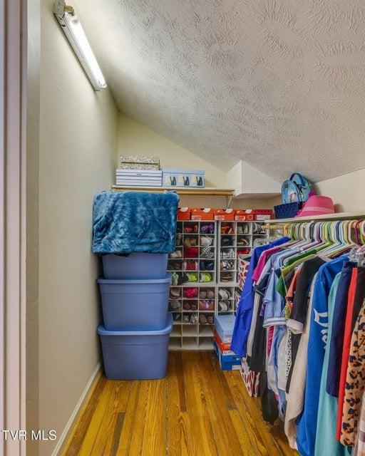 Photo #31: 812 Maple Street