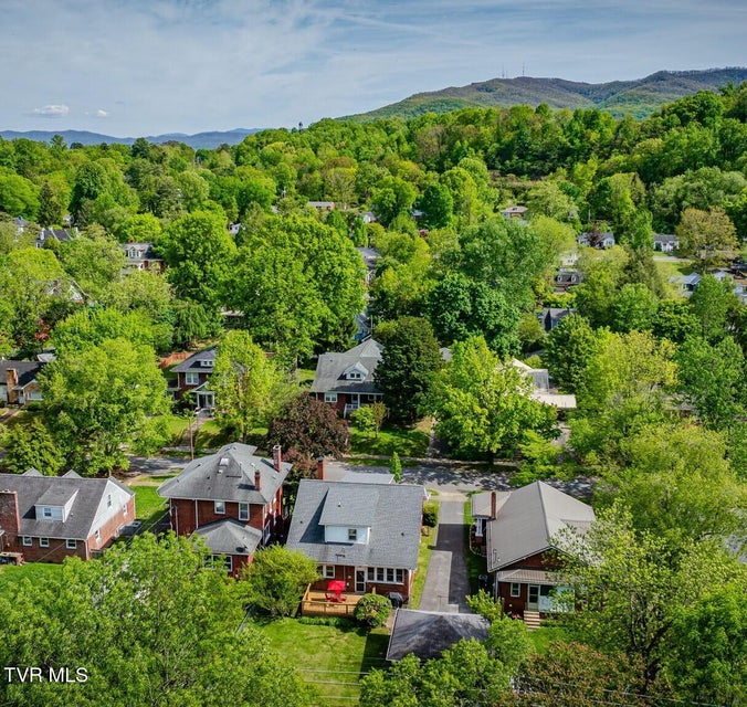 Photo #39: 812 Maple Street