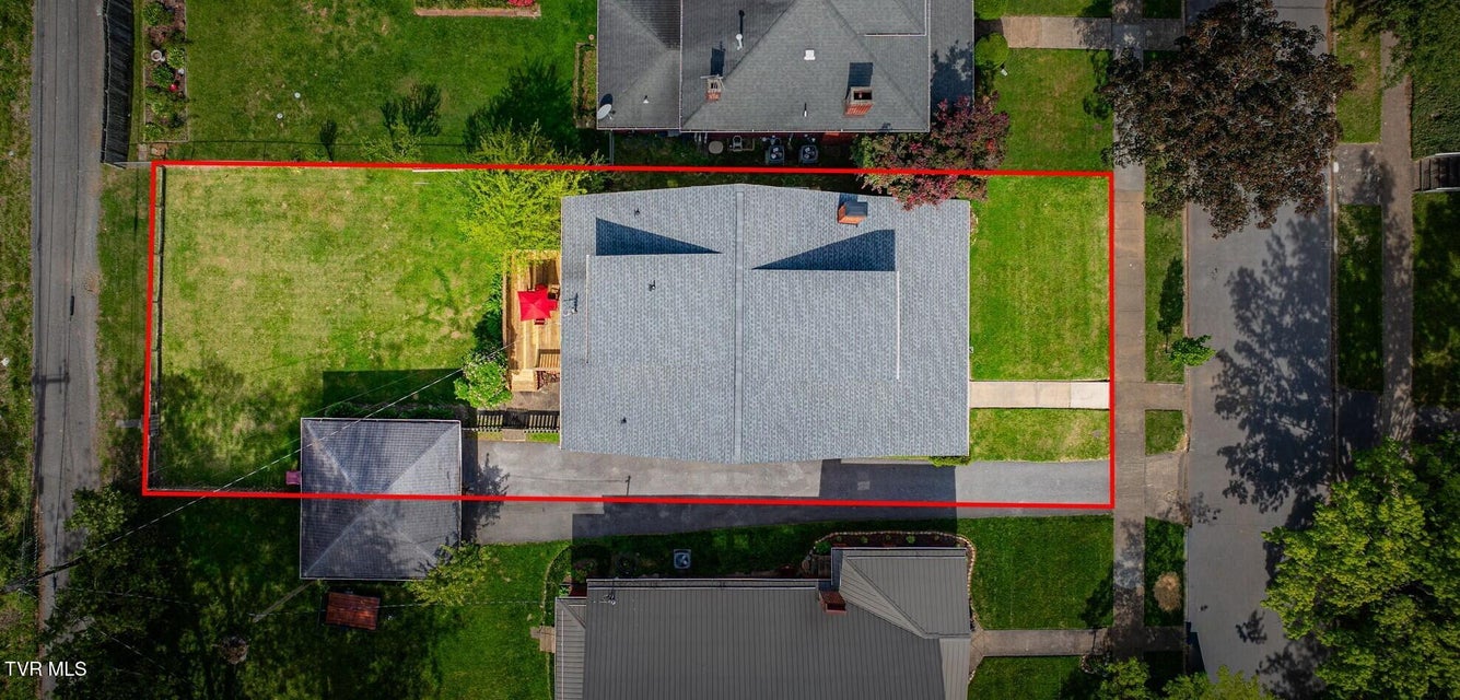 Photo #42: 812 Maple Street