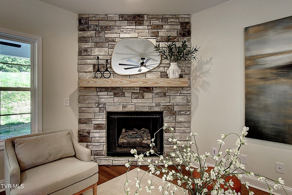 Photo #10: 317 Ty'S Place