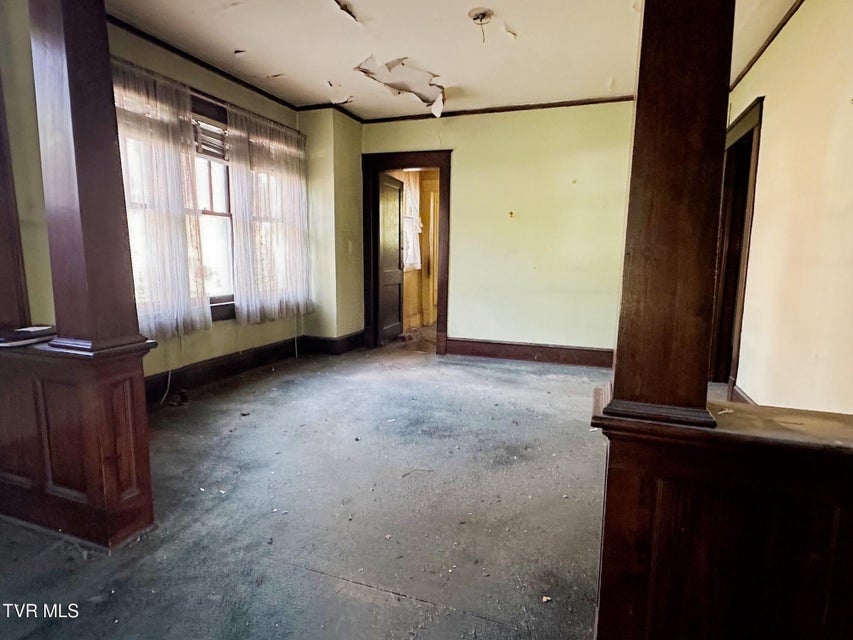 Photo #10: 612 Euclid Avenue