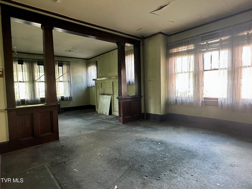 Photo #11: 612 Euclid Avenue