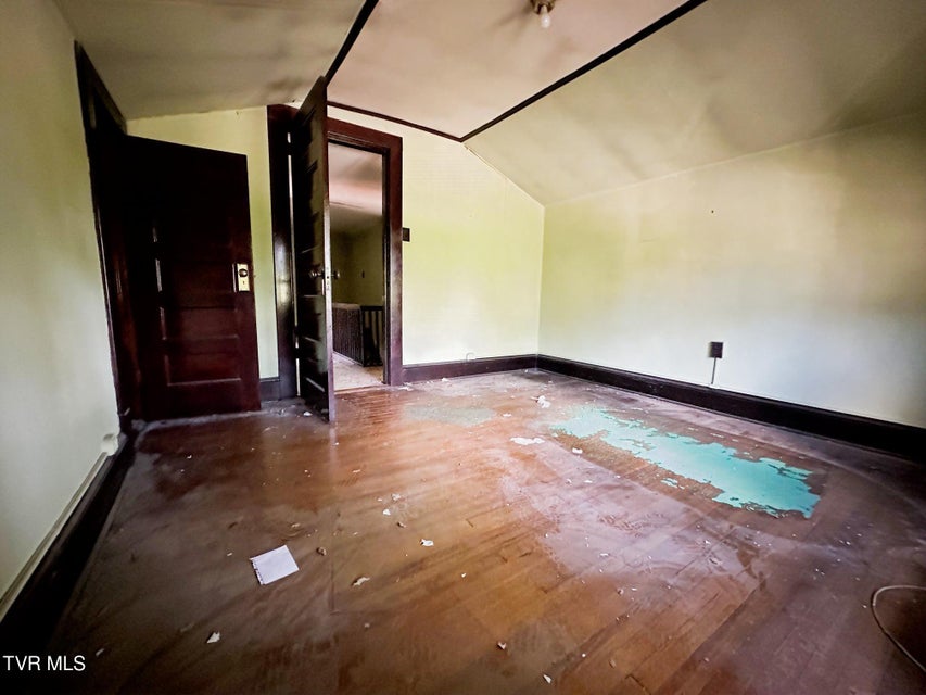 Photo #21: 612 Euclid Avenue