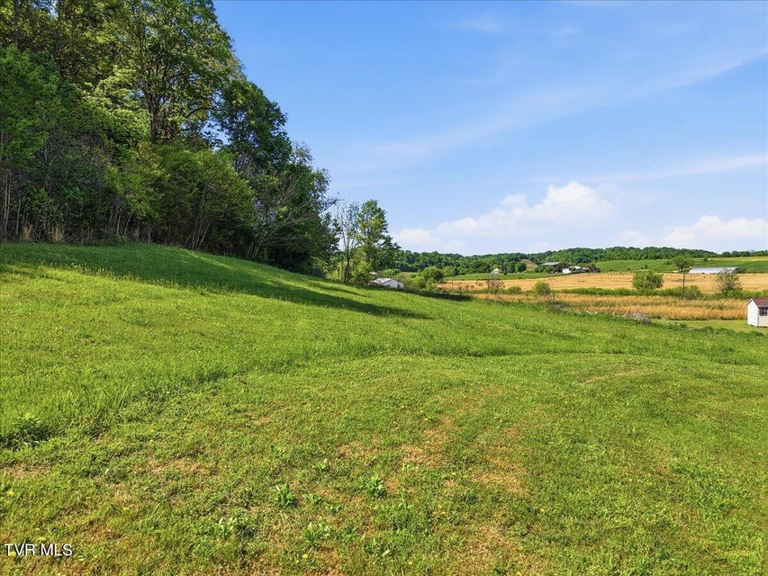 Photo #9: 285 Matthews Lane