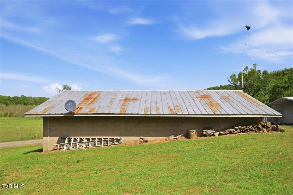 Photo #11: 285 Matthews Lane