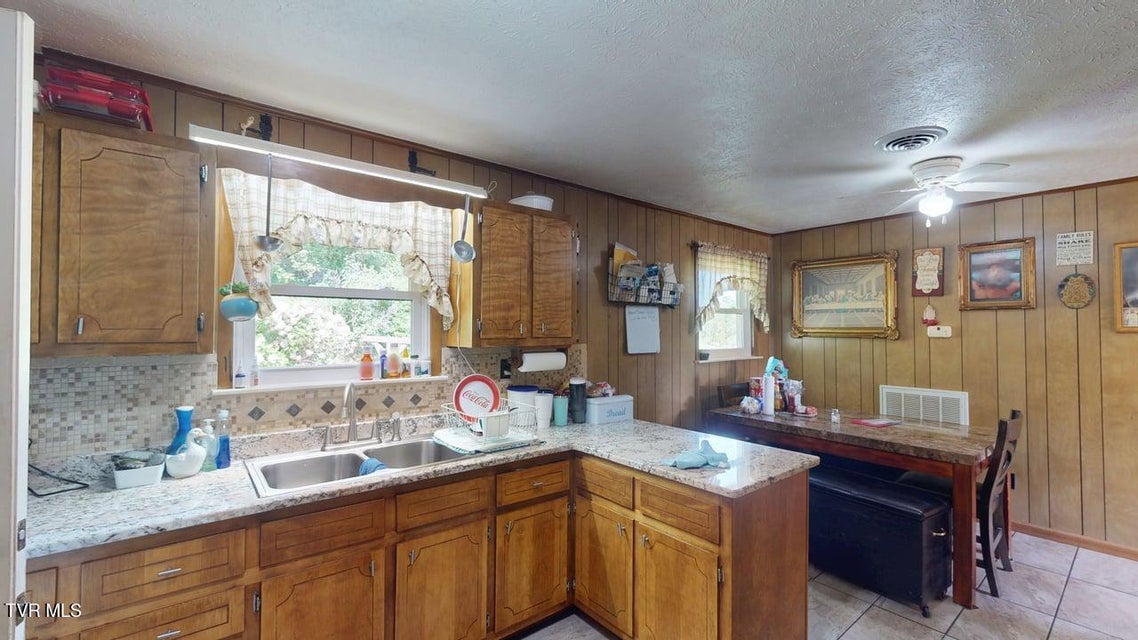 Photo #19: 285 Matthews Lane