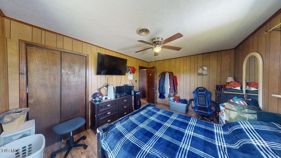 Photo #36: 285 Matthews Lane