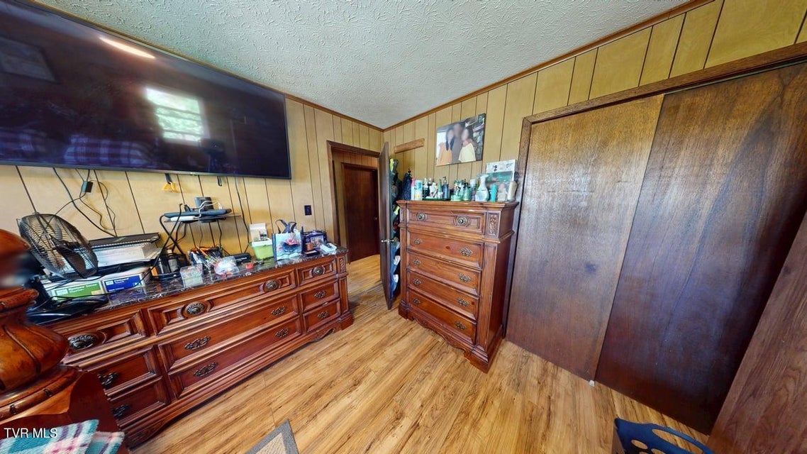 Photo #39: 285 Matthews Lane