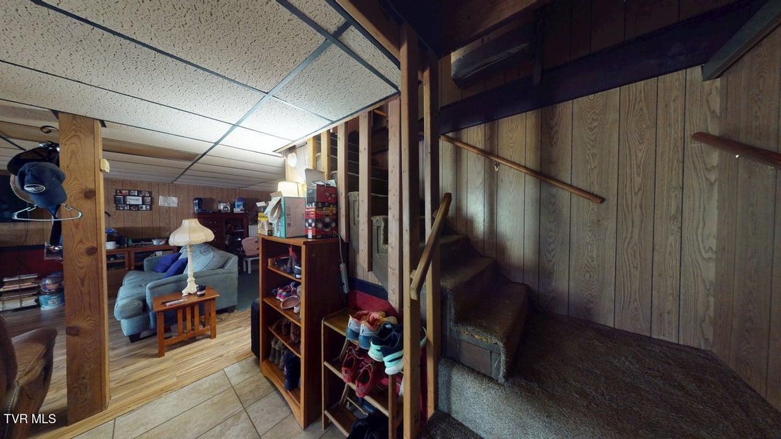 Photo #40: 285 Matthews Lane