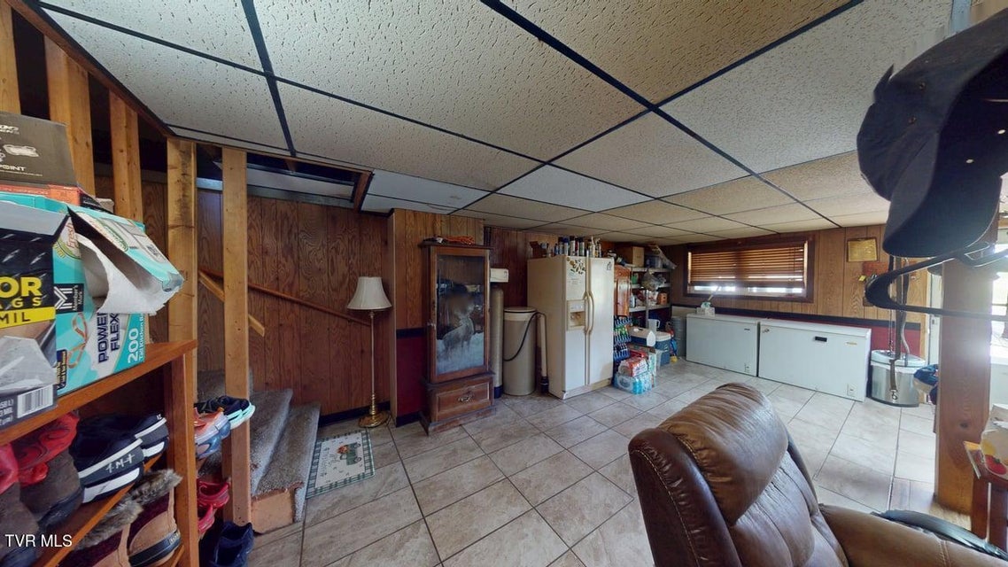 Photo #42: 285 Matthews Lane