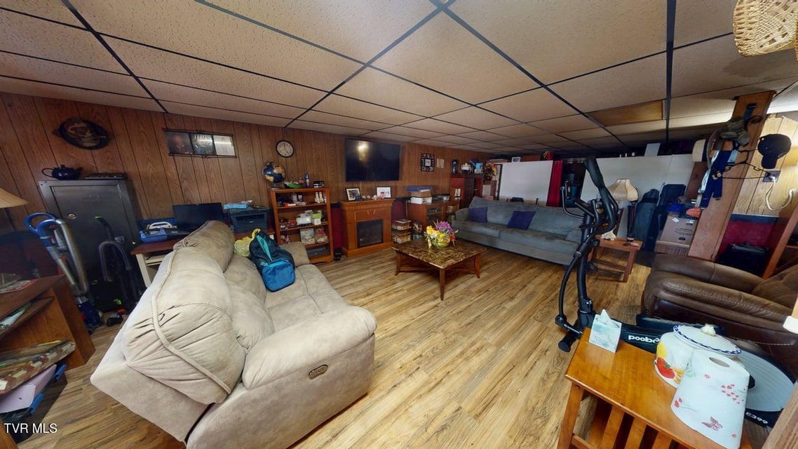 Photo #43: 285 Matthews Lane