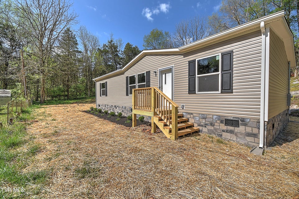 Photo #2: 165 Brookfield Lane