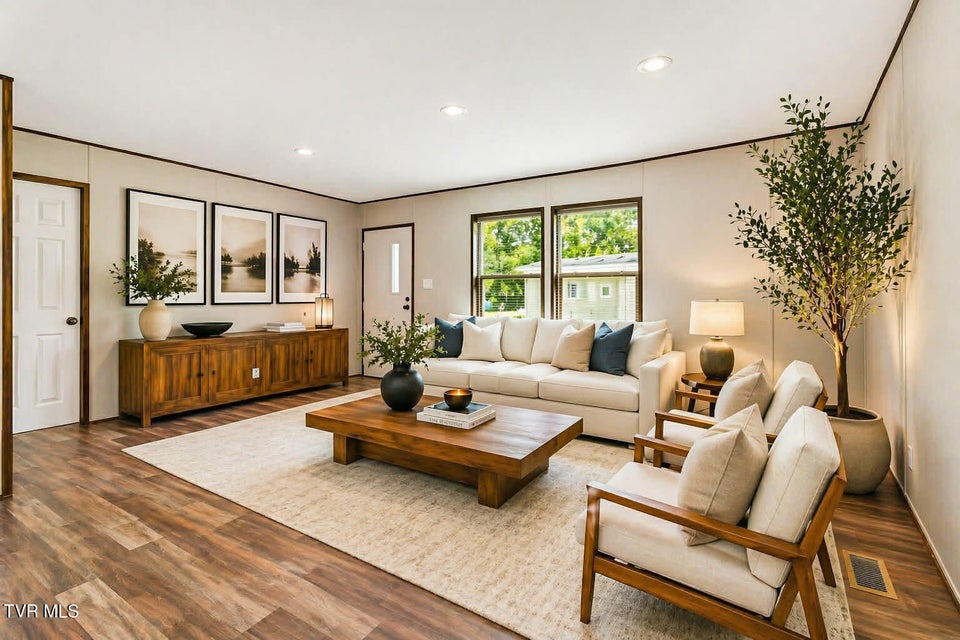 Photo #5: 165 Brookfield Lane