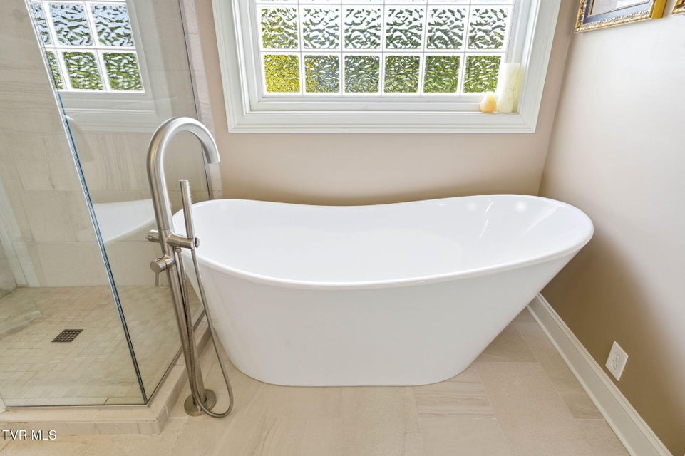 Photo #30: 113 Creek Side Court