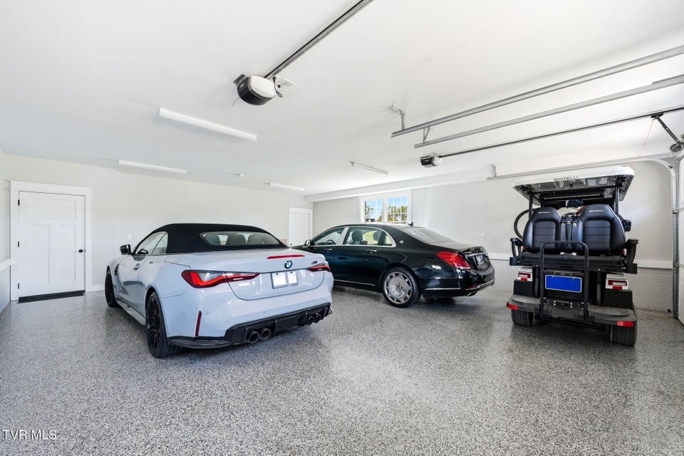 Photo #67: 113 Creek Side Court