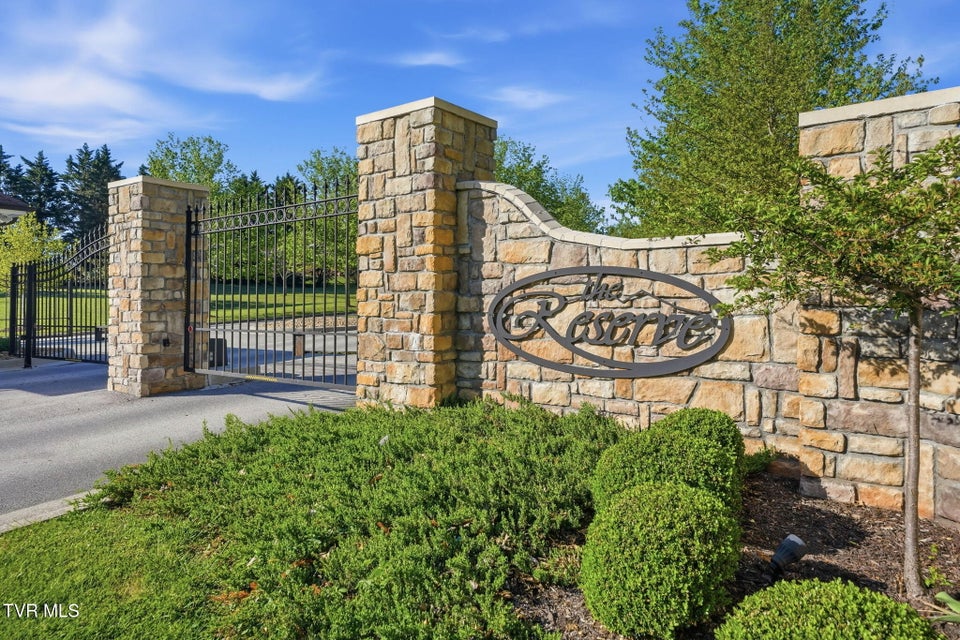 Photo #2: 113 Creek Side Court