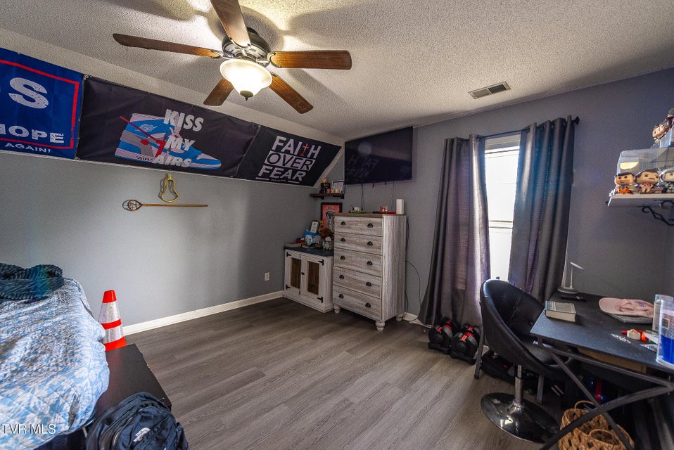 Photo #25: 2333 Louita Avenue