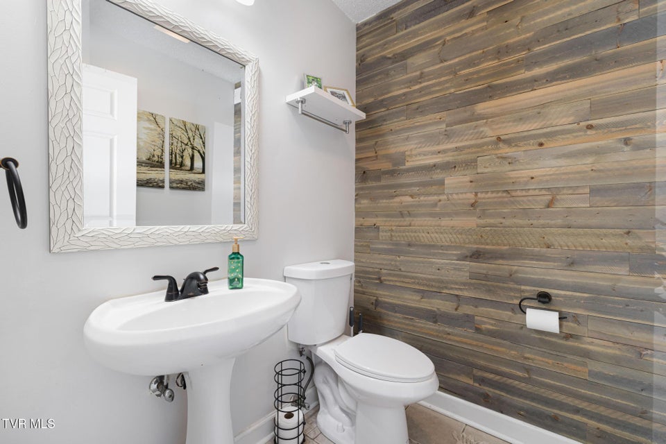 Photo #19: 113 Copper Court