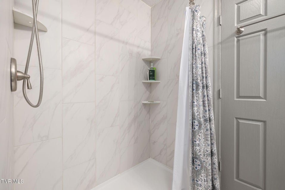 Photo #26: 113 Copper Court