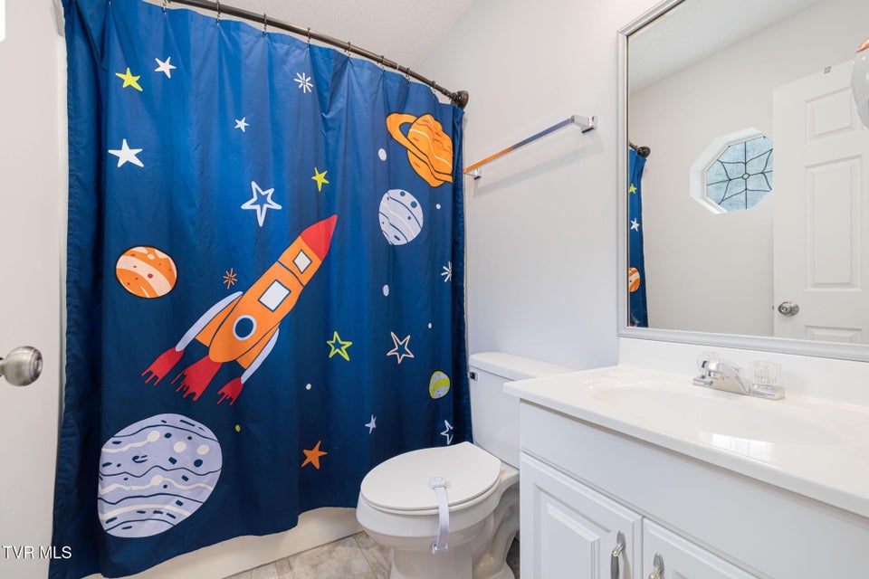 Photo #32: 113 Copper Court