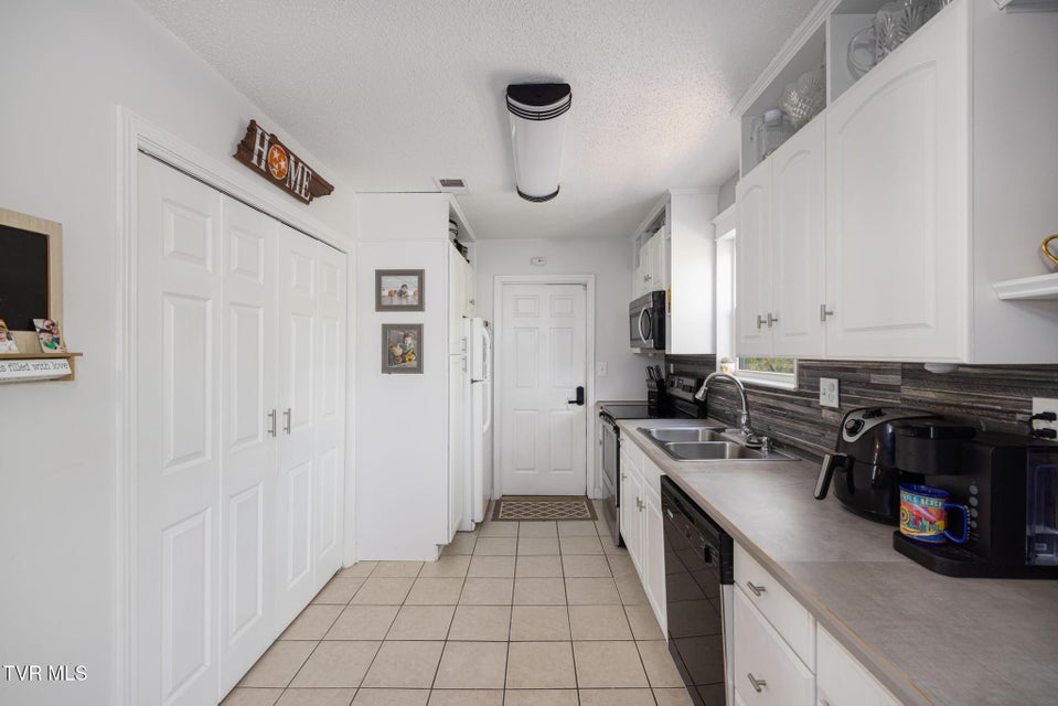 Photo #13: 113 Copper Court