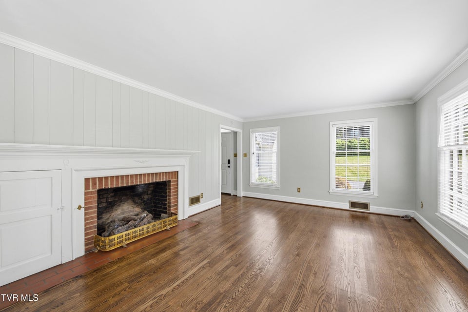 Photo #4: 1349 Piedmont Avenue