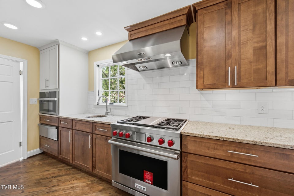 Photo #10: 1349 Piedmont Avenue