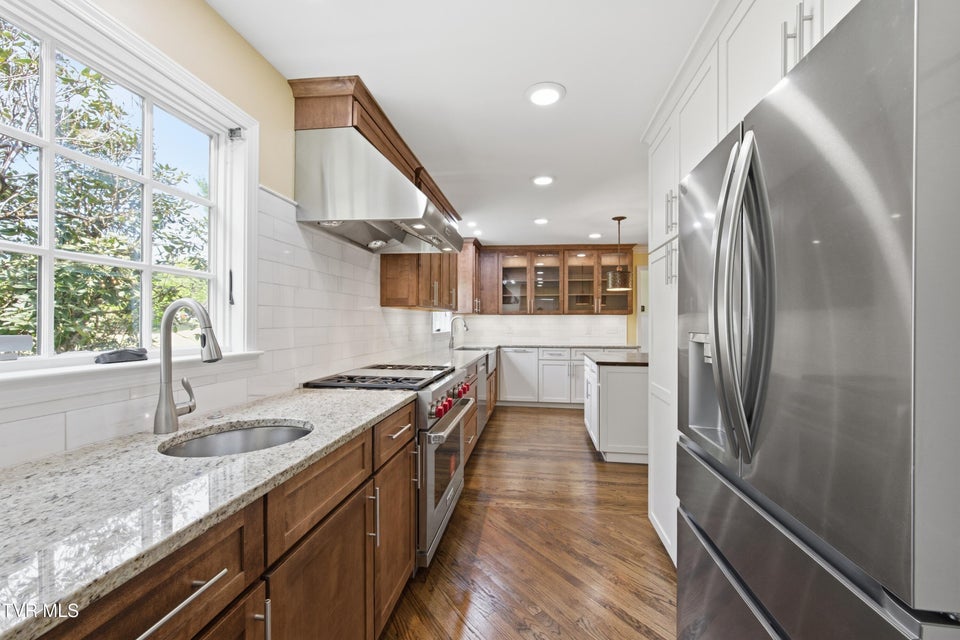 Photo #12: 1349 Piedmont Avenue