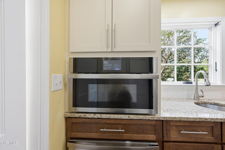 Photo #13: 1349 Piedmont Avenue