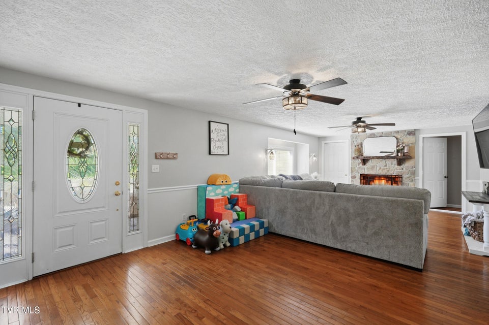 Photo #7: 2222 Shenandoah Drive