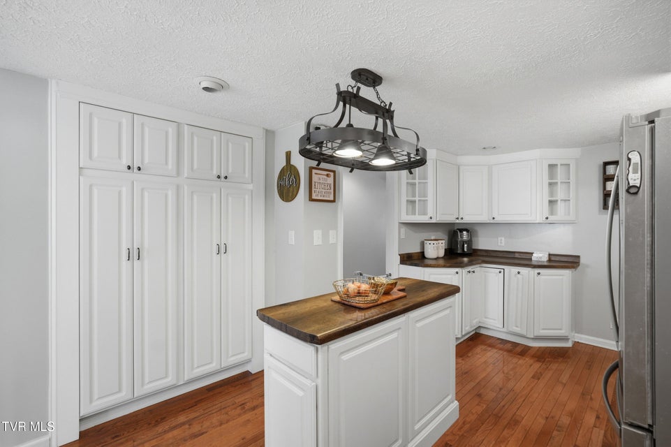 Photo #15: 2222 Shenandoah Drive