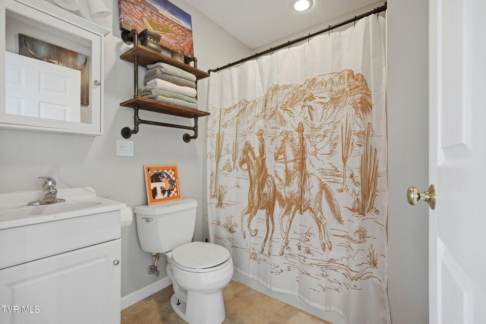 Photo #36: 2222 Shenandoah Drive