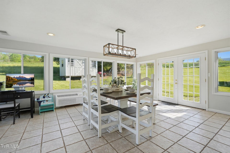 Photo #18: 2222 Shenandoah Drive